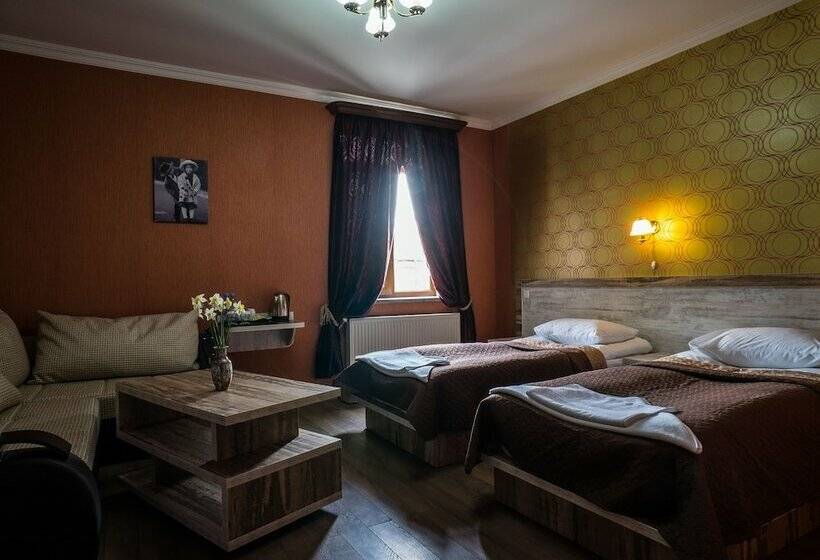 اتاق استاندارد, Tiflis