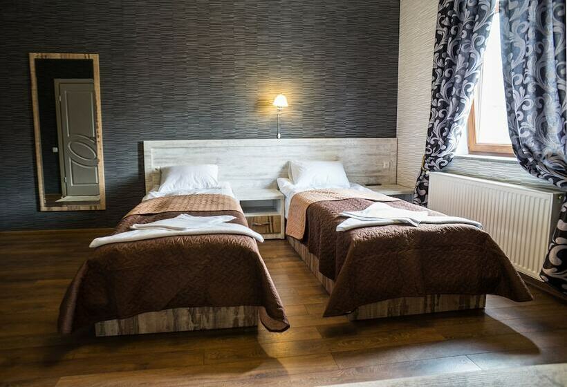 اتاق استاندارد, Tiflis