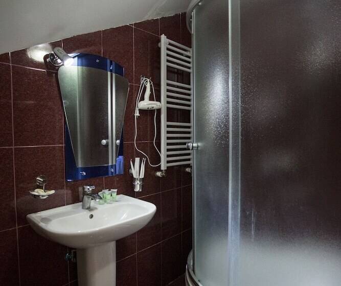 اتاق استاندارد چهار تخته, Villa Vita Bakuriani