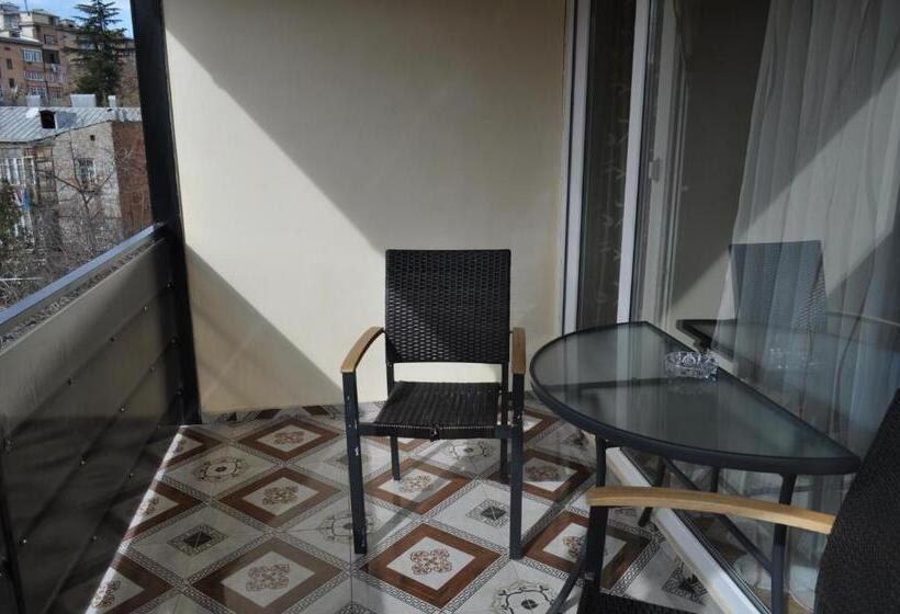 اتاق استاندارد با بالکن, Your Comfort