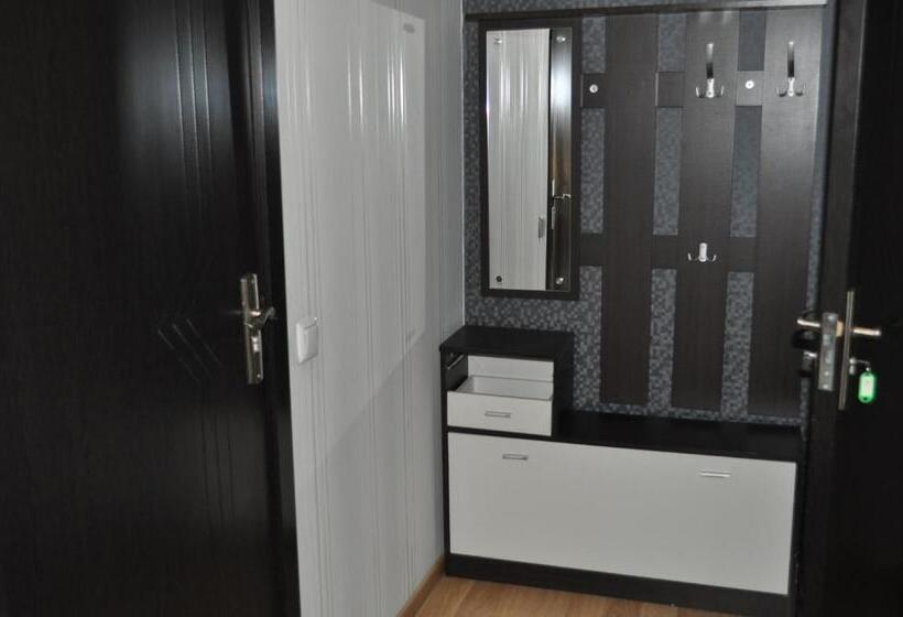 اتاق لوکس با بالکن, Your Comfort