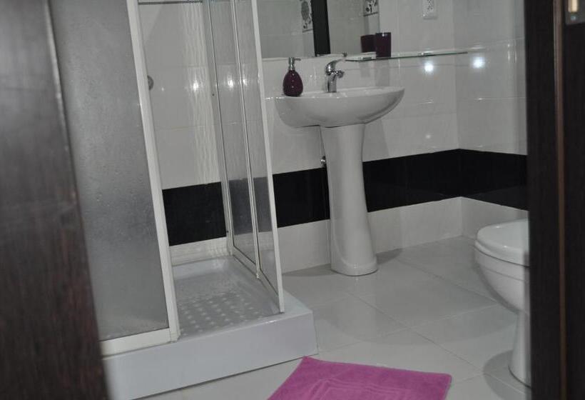 اتاق لوکس با بالکن, Your Comfort