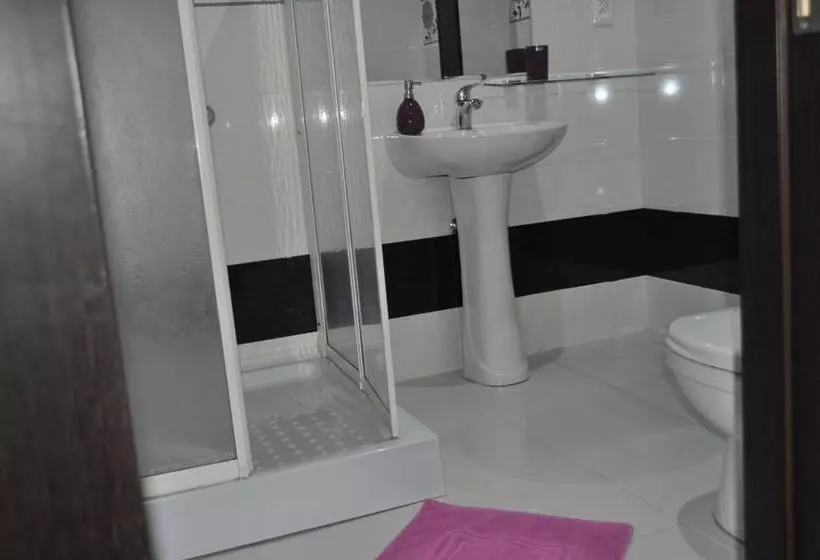 اتاق لوکس با بالکن, Your Comfort