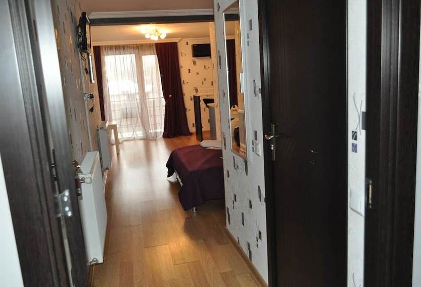 اتاق استاندارد با بالکن, Your Comfort