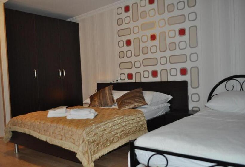 اتاق لوکس با بالکن, Your Comfort