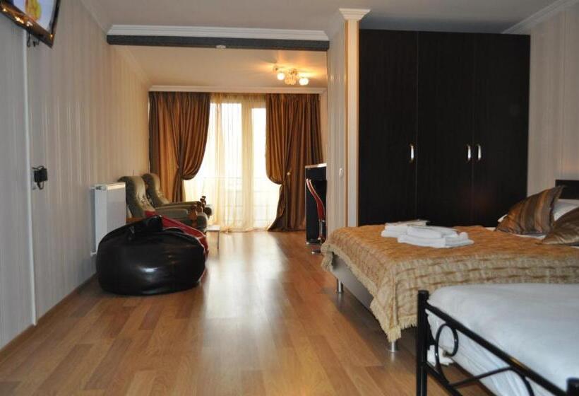 اتاق لوکس با بالکن, Your Comfort