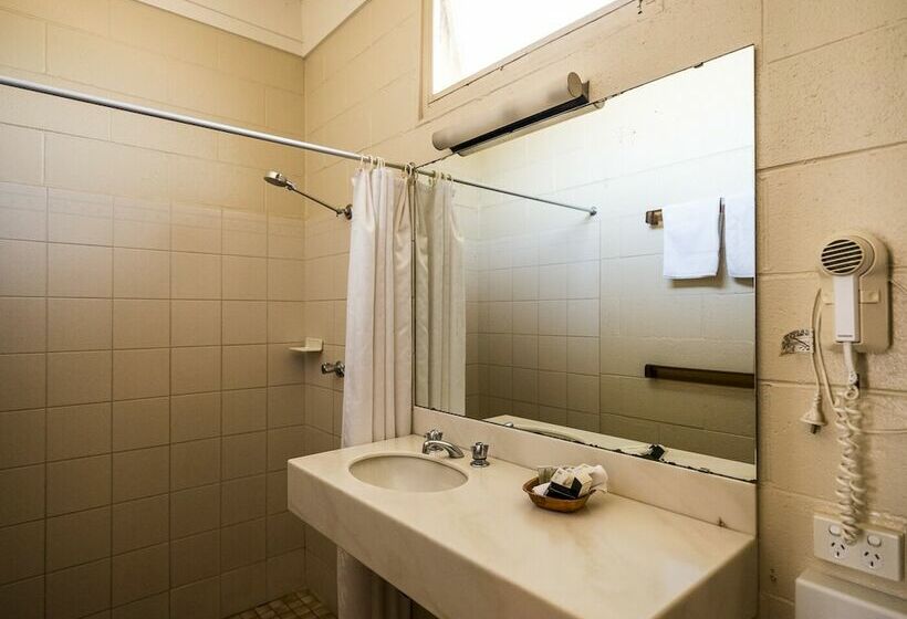 חדר סטנדרט, Plainsman Motel