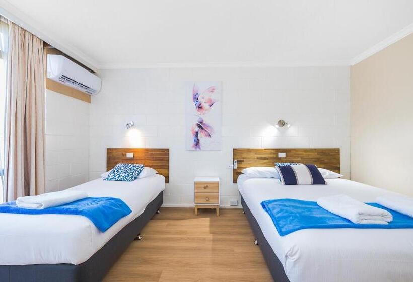 חדר סטנדרט, Plainsman Motel