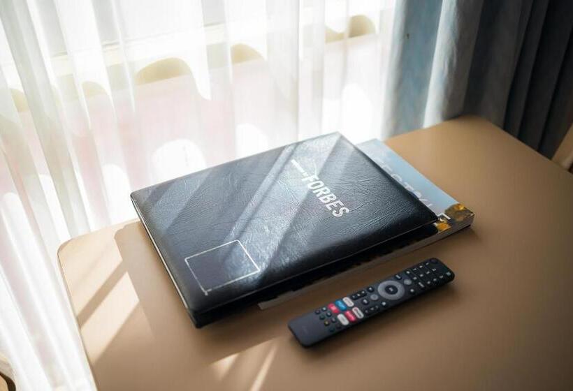 חדר אקונומי, Plainsman Motel