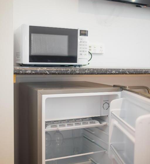 חדר דלוקס, Plainsman Motel