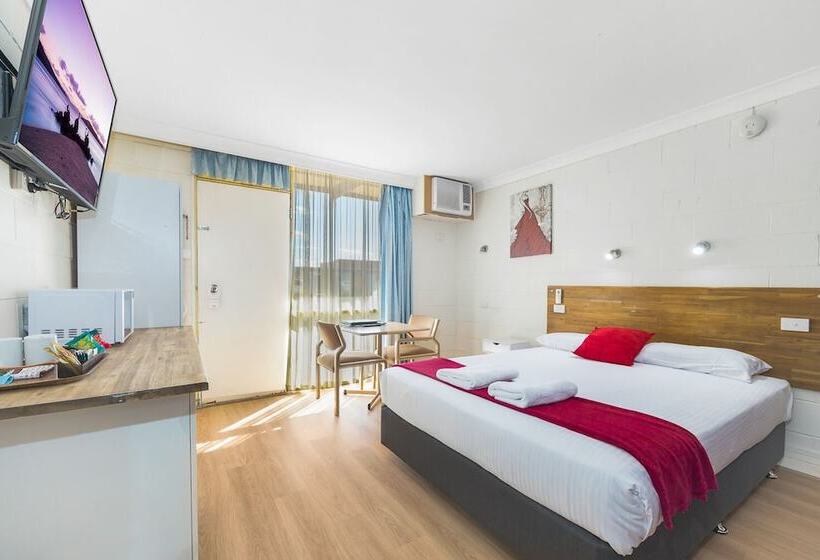 חדר אקונומי, Plainsman Motel