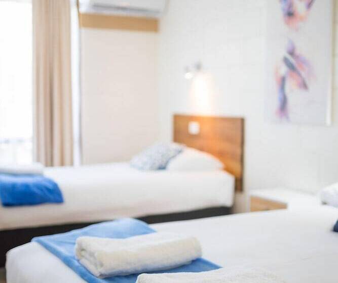 חדר סטנדרט, Plainsman Motel