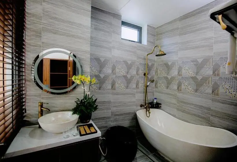 اتاق لوکس, Lancelynk Retreat Hoi An