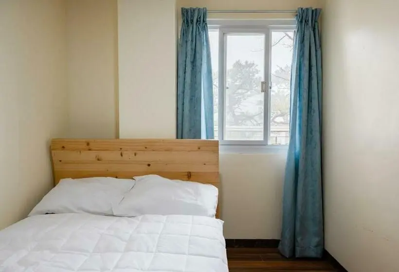 Huoneisto 2 Makuuhuonetta, 2 Bedroom Unit With Breakfast For 2pax