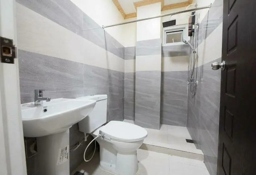 Huoneisto 2 Makuuhuonetta, 2 Bedroom Unit With Breakfast For 2pax