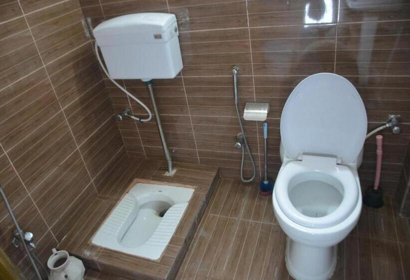 اتاق استاندارد چهار تخته, Pc Green Hotel, Mahandri, Kaghan