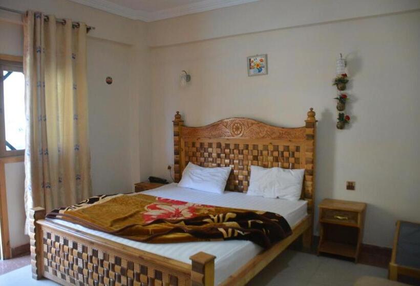 سوئیت جونیور با چشم‌انداز کوهستان, Pc Green Hotel, Mahandri, Kaghan