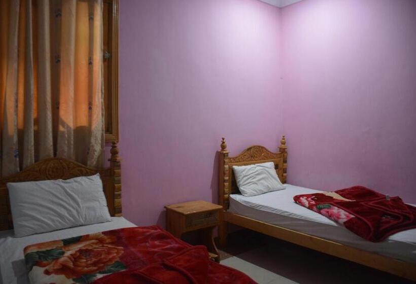 سوئیت جونیور با چشم‌انداز کوهستان, Pc Green Hotel, Mahandri, Kaghan