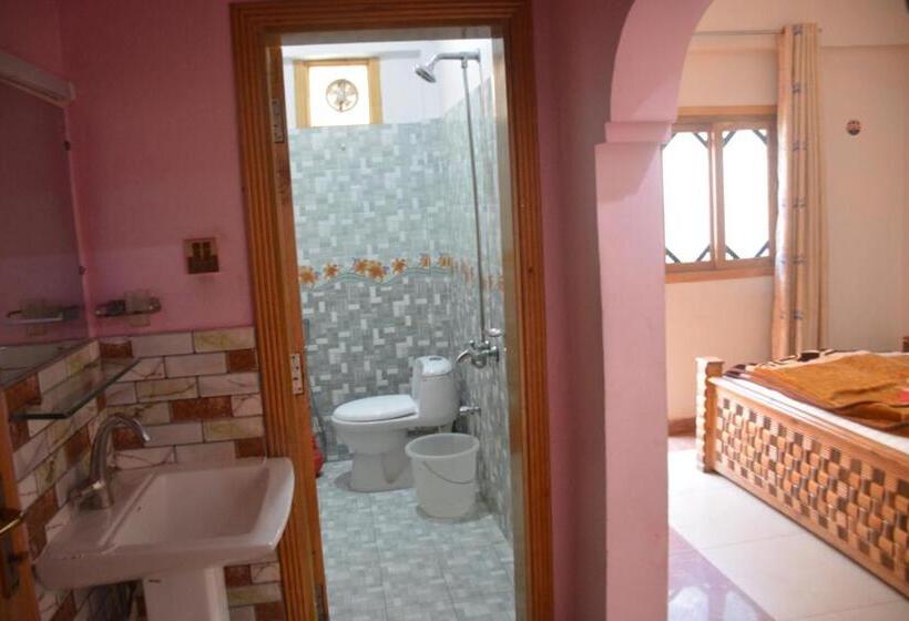 سوئیت جونیور با چشمانداز کوهستان, Pc Green Hotel, Mahandri, Kaghan