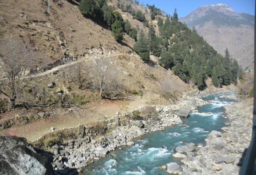 سوئیت جونیور با چشم‌انداز کوهستان, Pc Green Hotel, Mahandri, Kaghan