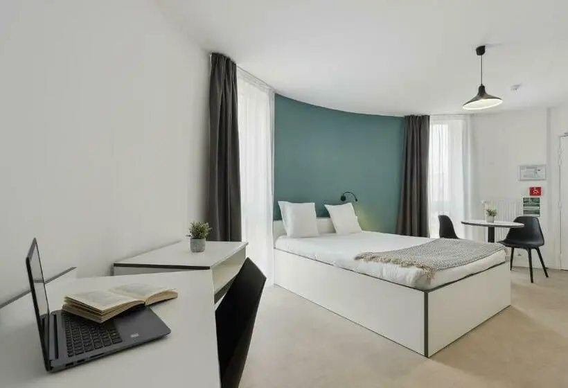 Standard-studio Parivuode, All Suites Appart Hôtel - Le Havre Centre - Les docks