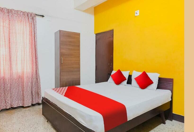 Трехместный Номер Классика, Oyo Flagship A K Residency