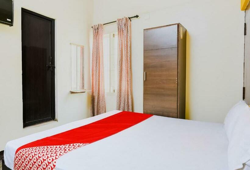 Трехместный Номер Классика, Oyo Flagship A K Residency