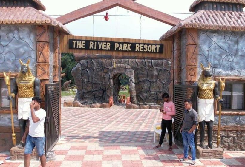 스탠다드 룸 킹사이즈 침대, The River Park Resort