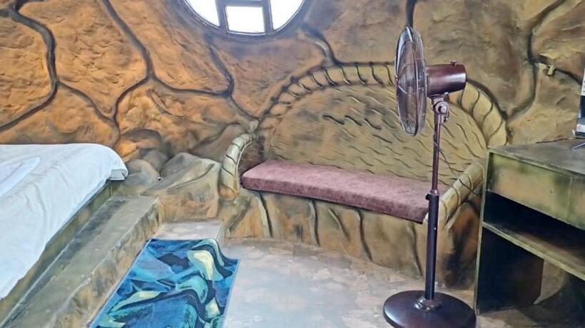 جناح جونيور, The River Park Resort