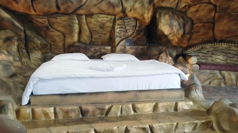 جناح رئاسى, The River Park Resort