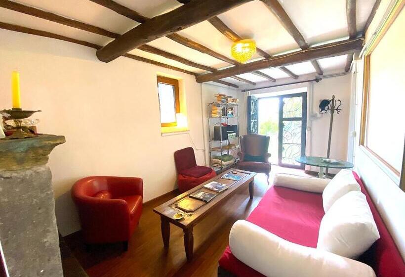 غرفة قياسية, Stanza Panoramica Dimora Bella Civita