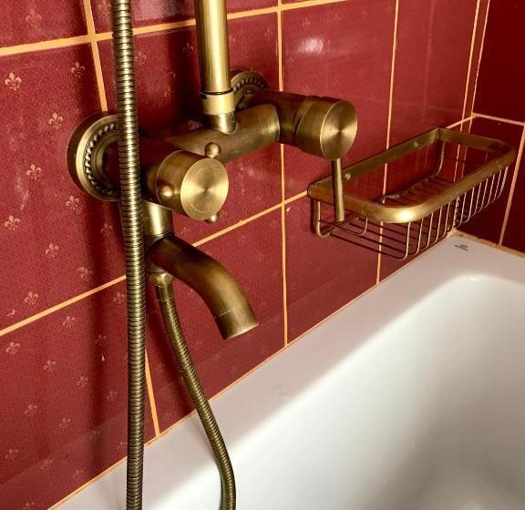 غرفة قياسية, Stanza Panoramica Dimora Bella Civita