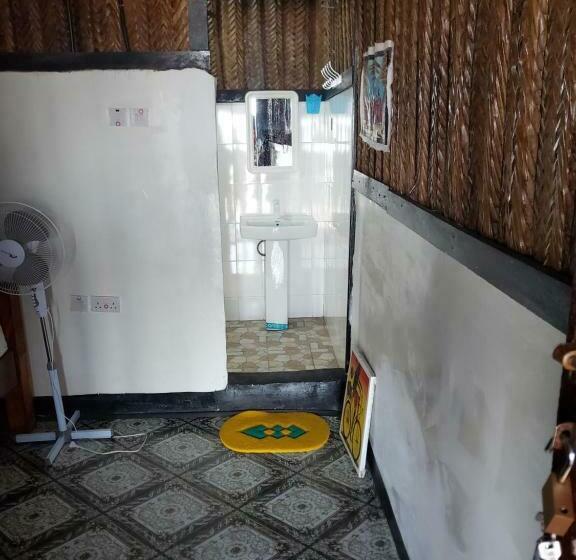 이코노미 룸, Kibwana Village Bungalows