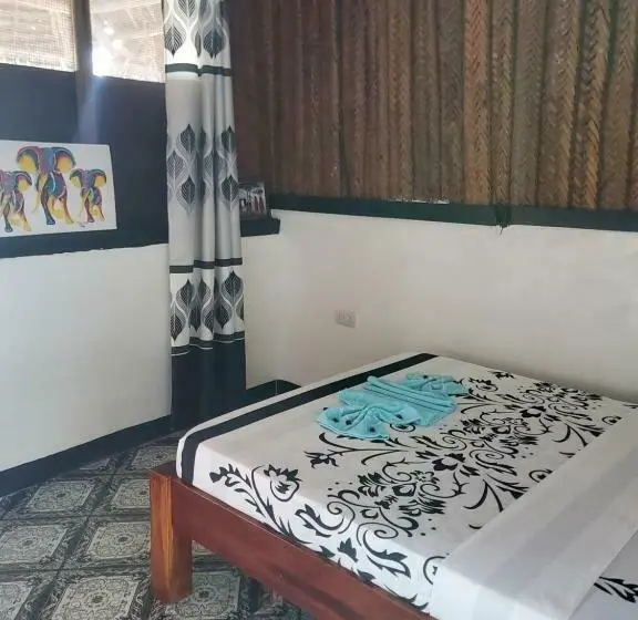 Economy-huone, Kibwana Village Bungalows