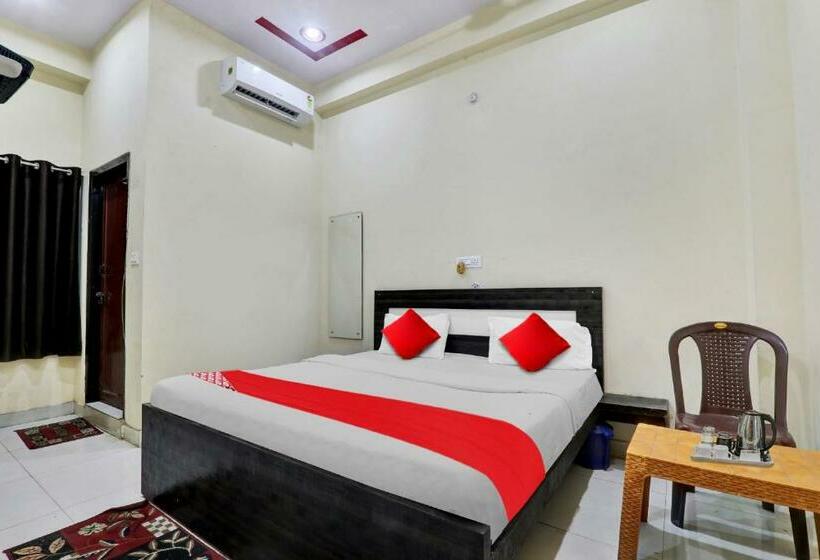 غرفة كلاسيكية ثلاثية, O Sharvil Inn