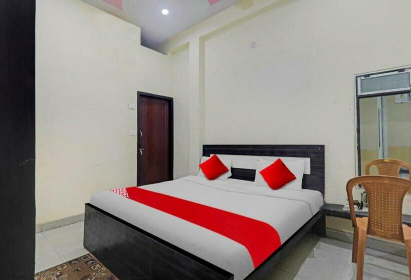 غرفة كلاسيكية ثلاثية, O Sharvil Inn