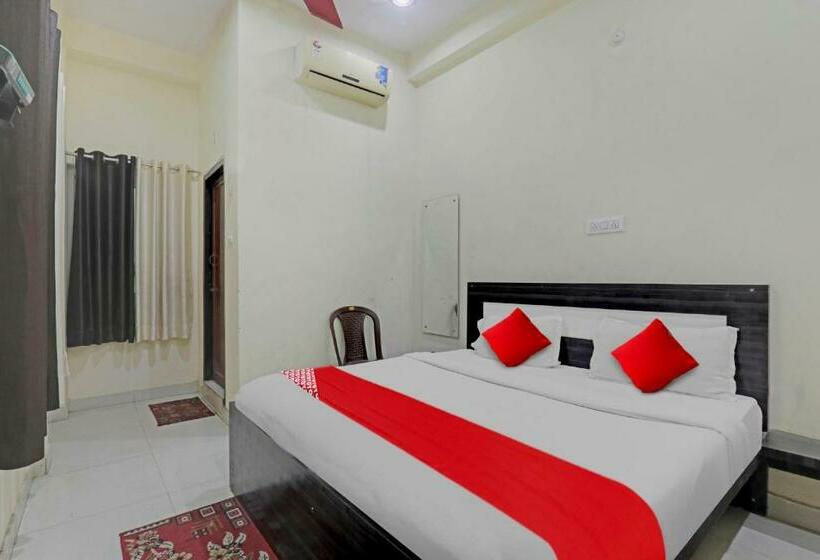 غرفة كلاسيكية ثلاثية, O Sharvil Inn