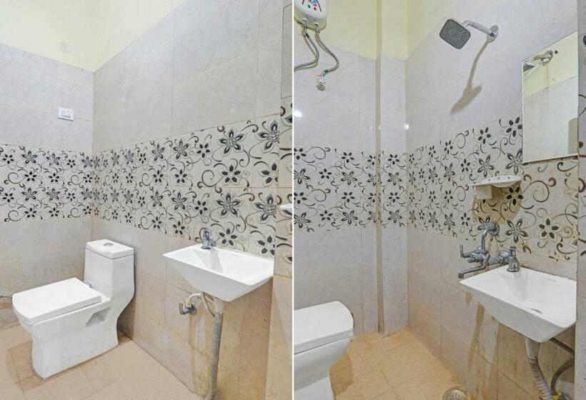 غرفة كلاسيكية ثلاثية, O Sharvil Inn