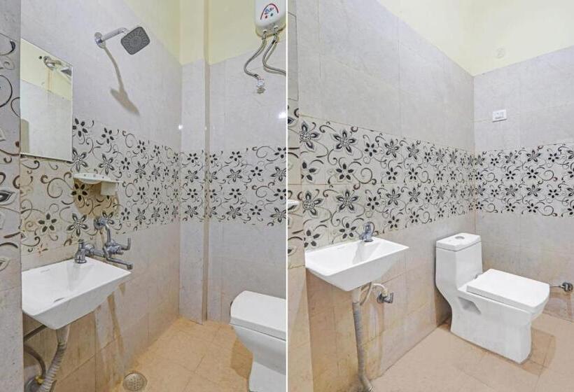 غرفة كلاسيكية ثلاثية, O Sharvil Inn