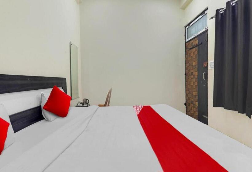 غرفة كلاسيكية ثلاثية, O Sharvil Inn