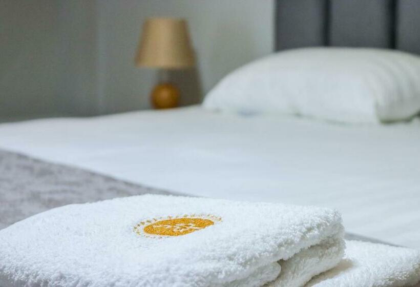 اتاق اکونومی, Villa Pelagoni