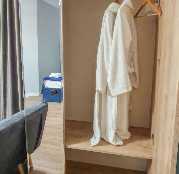 اتاق لوکس, Villa Pelagoni