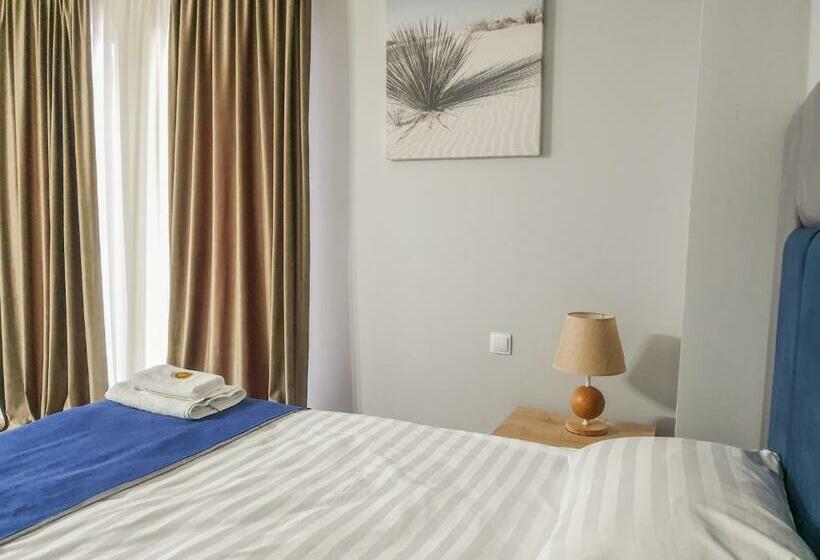 اتاق لوکس, Villa Pelagoni