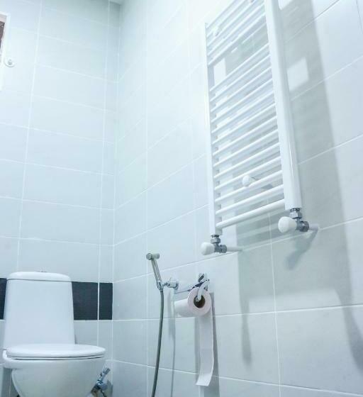 اتاق لوکس با بالکن, Villa Pelagoni