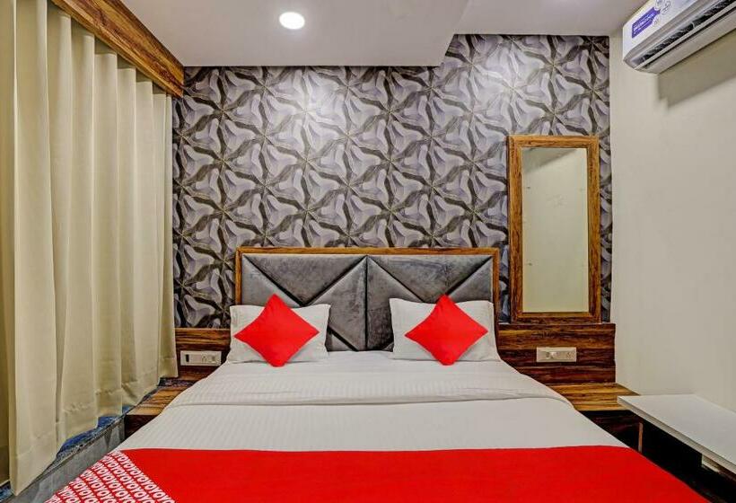 اتاق لوکس, Oyo Flagship Hotel Pm Villa