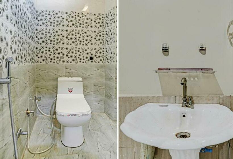 トリプルクラシックルーム, Oyo Flagship K1 Hotel And Restaurant