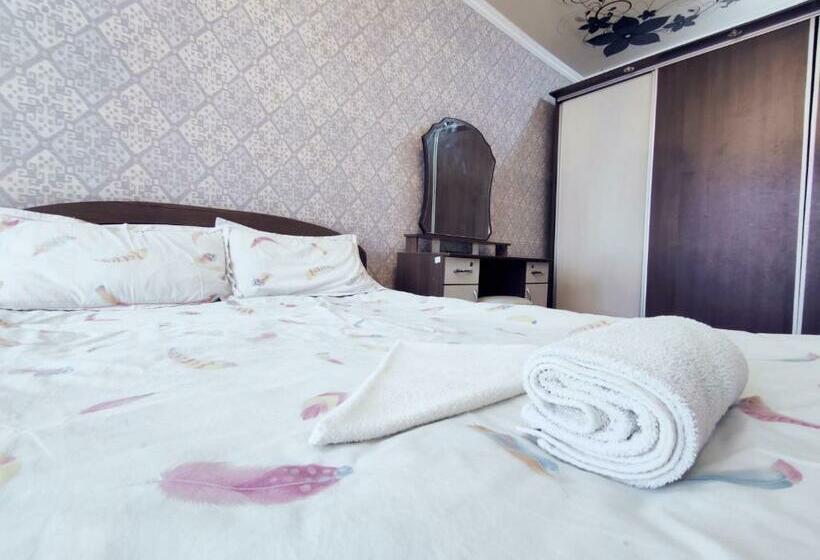 اتاق استاندارد با بالکن, Guest House Adimi