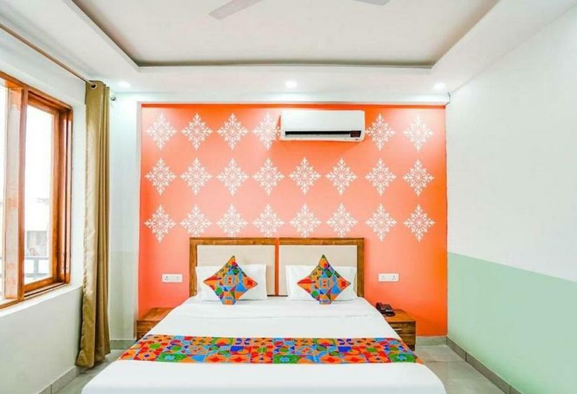 Büyük Çift Kişilik Yataklı Delüks Oda, Tanvi Premium