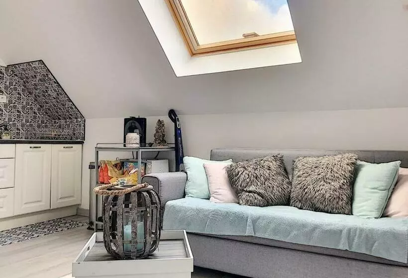 Huoneisto 1 Makuuhuone Allasnäkymä, Appartement Avec Piscine De La Croix