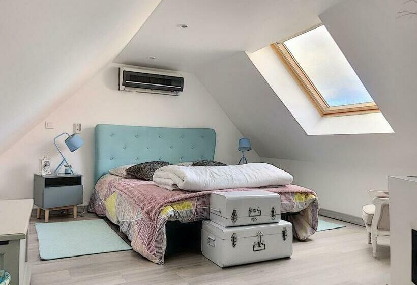 Апартаменты 1 Спальня Вид на Бассейн, Appartement Avec Piscine De La Croix